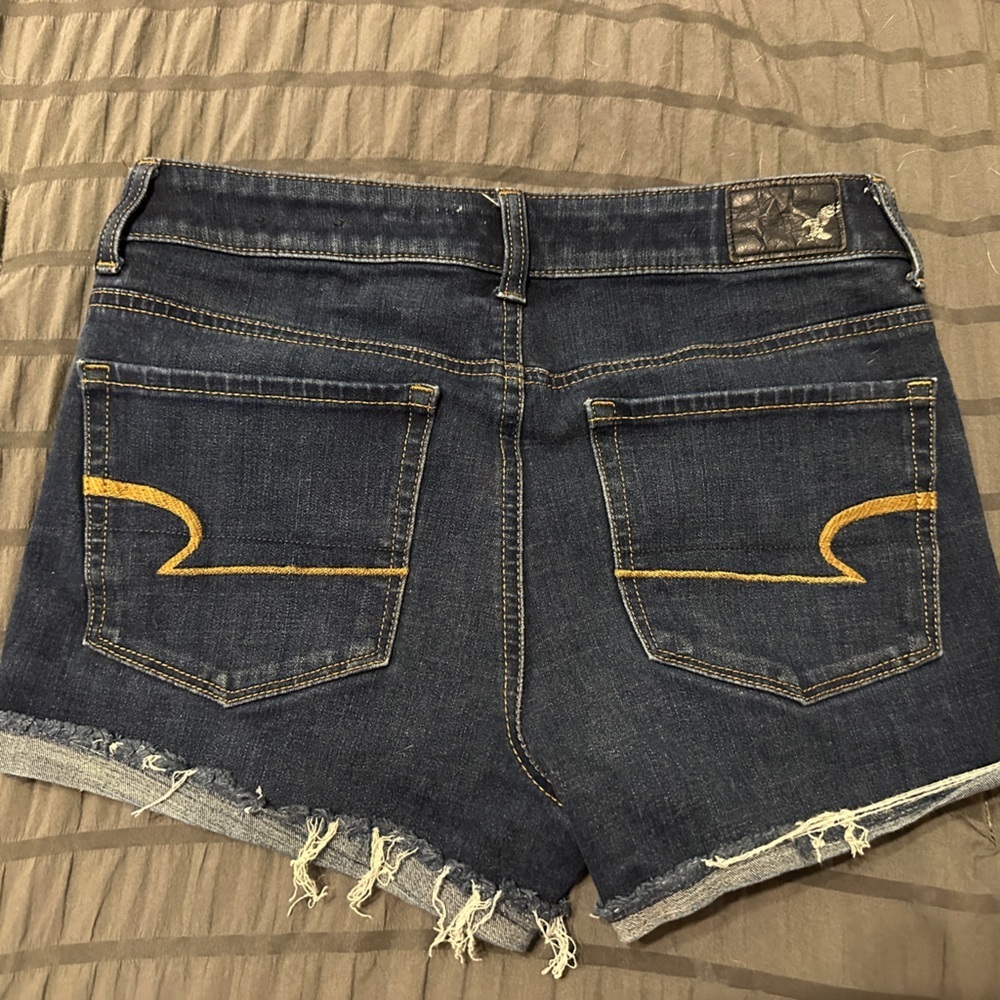 American Eagle Outfitters Women's Distressed Dark Blue Jean Shorts - Picture 4 of 4